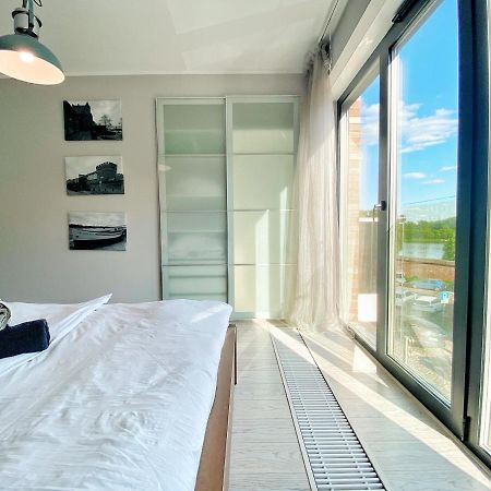 BP III Premium Apartment Torun Bagian luar foto